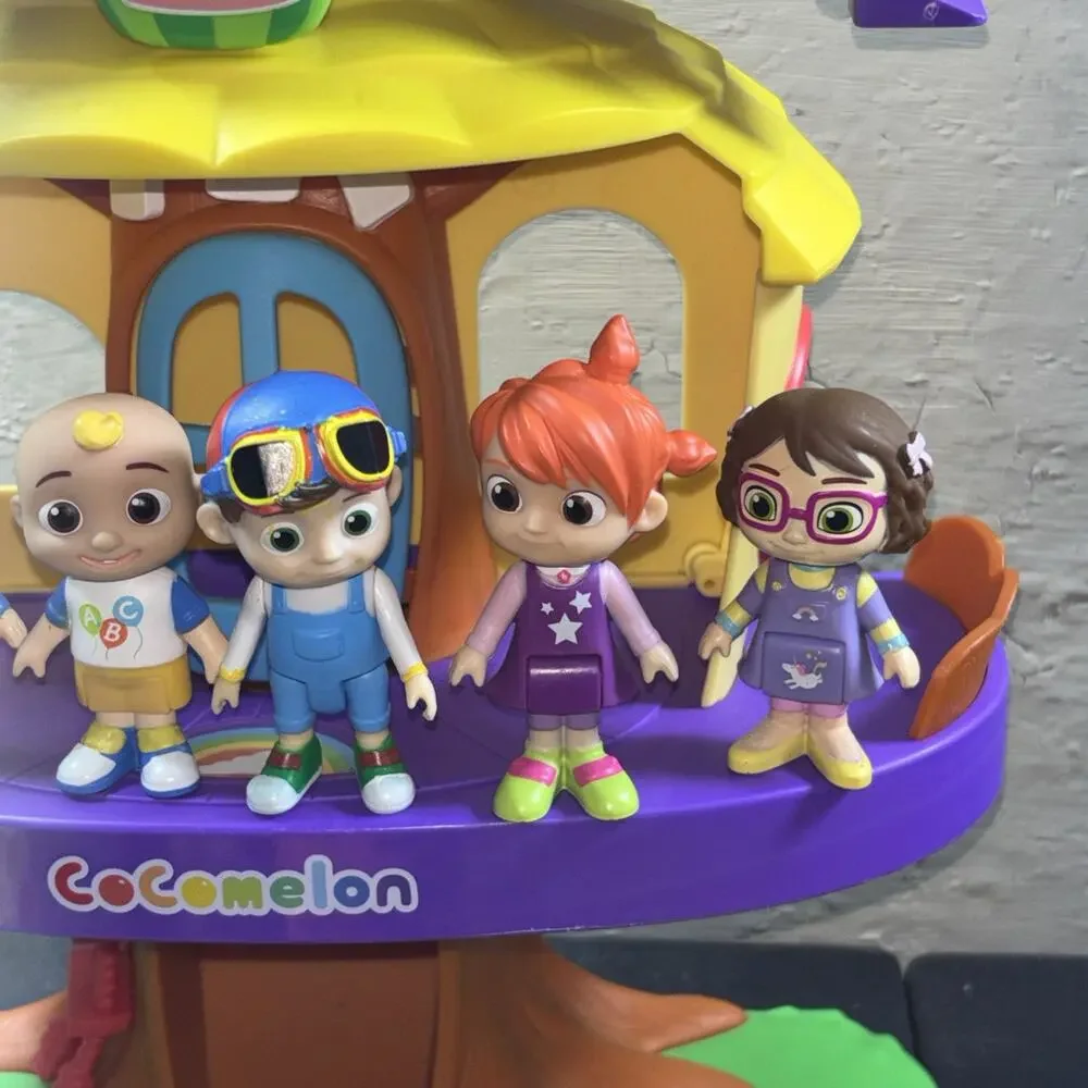 CoComelon Deluxe Clubhouse Songs & Sounds Playset with JJ, Nina Shark, Dog Bingo